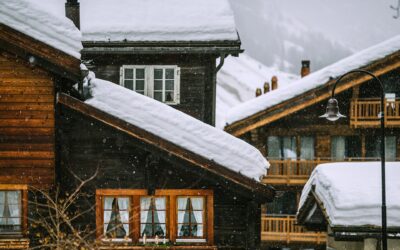 The importance of roof snow removal in winter